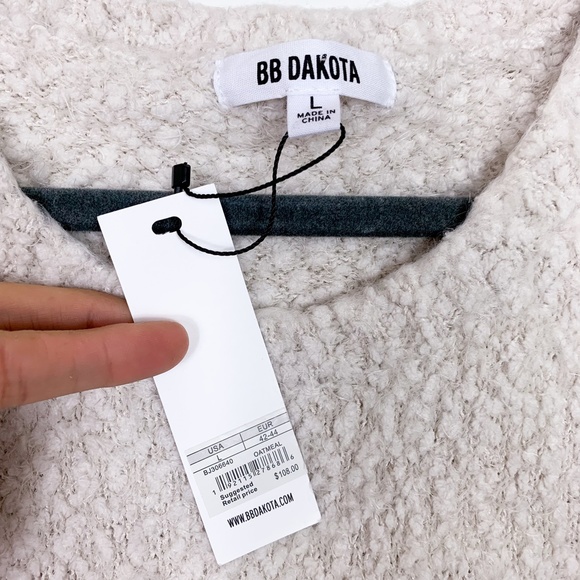 BB Dakota Oatmeal Get A Crew Eyelash Sweater - Picture 3 of 6